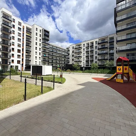 Ohmyhome Lotnisko Apartamento